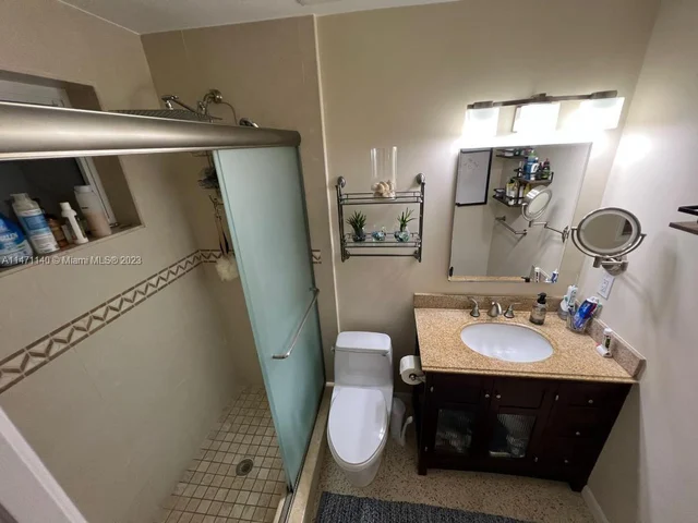 1310 SW 74th Ct, Miami FL 33144