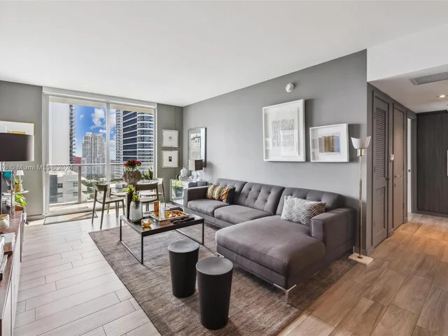 1100 S Miami Ave # 2704, Miami FL 33130