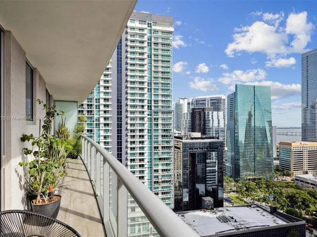 1100 S Miami Ave # 2704, Miami FL 33130