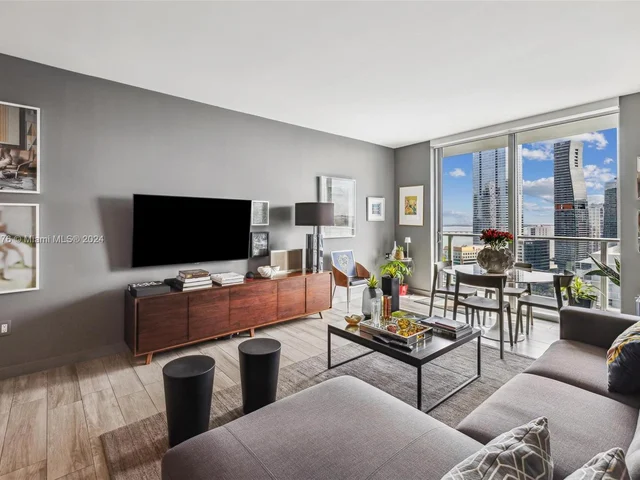 1100 S Miami Ave # 2704, Miami FL 33130