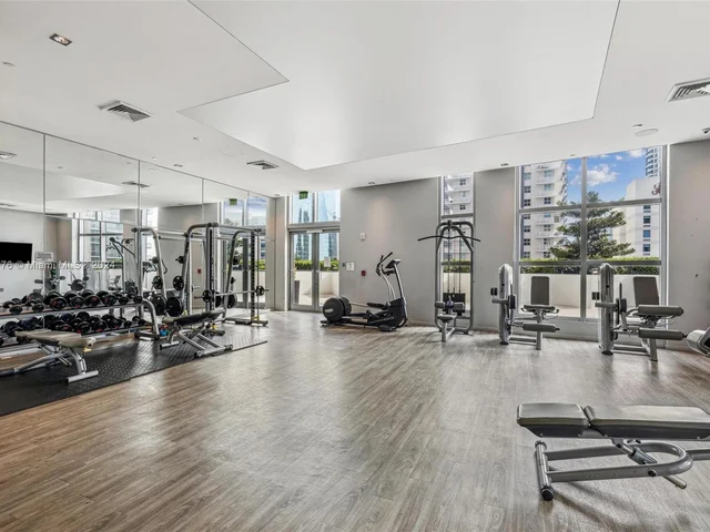 1100 S Miami Ave # 2704, Miami FL 33130