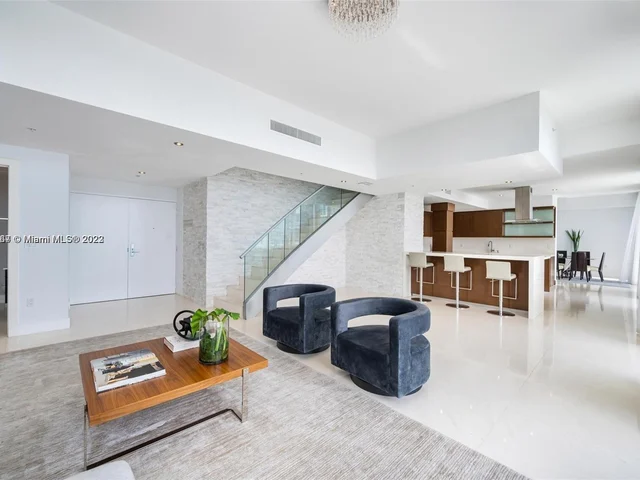 253 NE 2nd St # 4907, Miami FL 33132