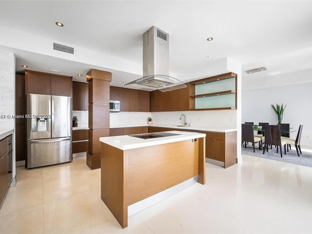 253 NE 2nd St # 4907, Miami FL 33132