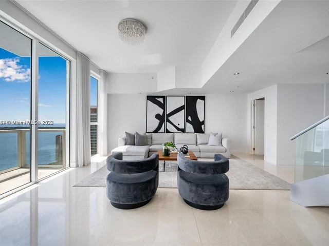 253 NE 2nd St # 4907, Miami FL 33132