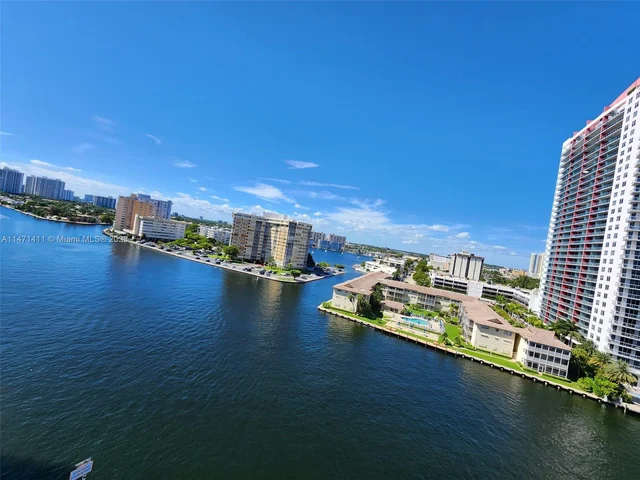 1817 S Ocean Dr, Hallandale Beach FL 33009