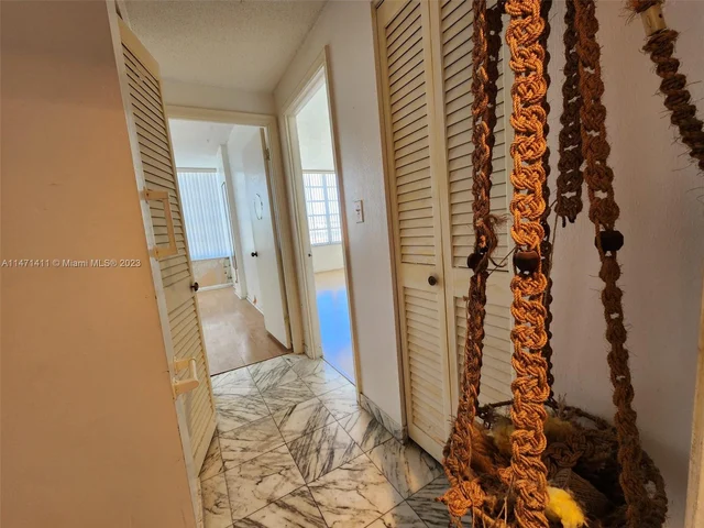 1817 S Ocean Dr, Hallandale Beach FL 33009