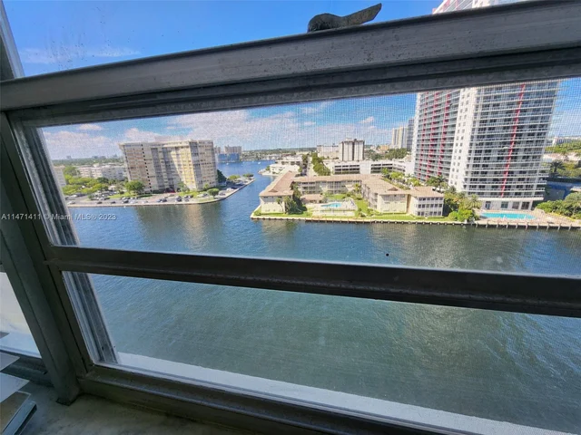 1817 S Ocean Dr, Hallandale Beach FL 33009