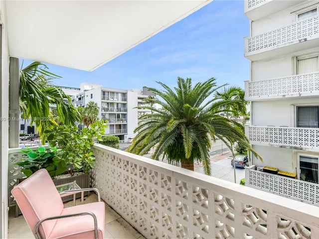 1620 West Ave # 301, Miami Beach FL 33139