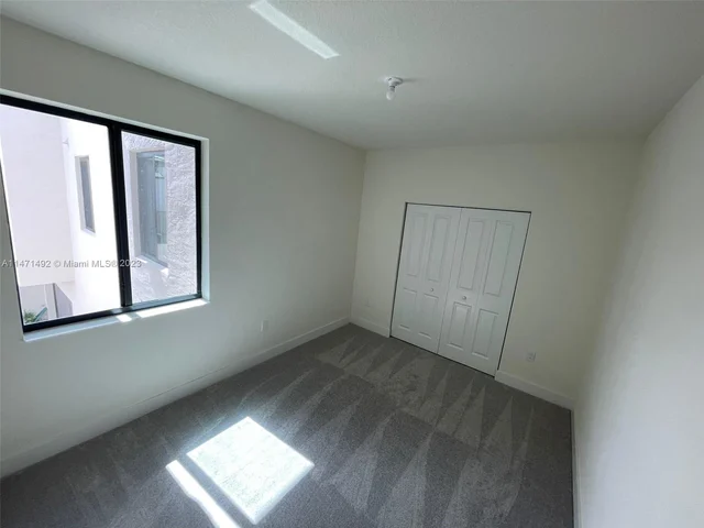 8360 NW 43rd St # 8360, Doral FL 33166