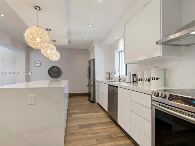 9528 Bay Dr, Surfside FL 33154