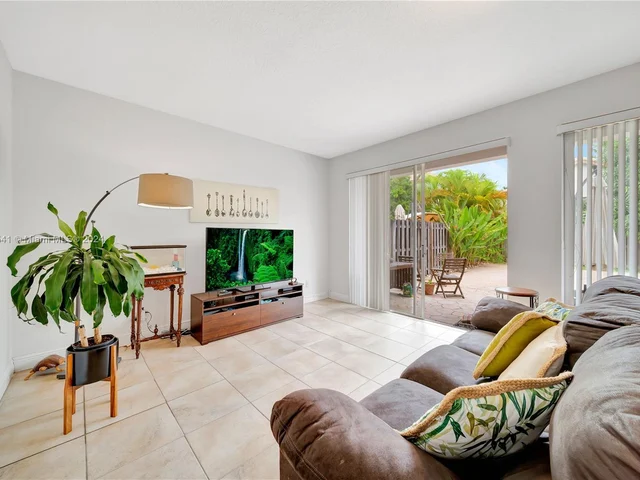 9771 NW 29th St, Doral FL 33172