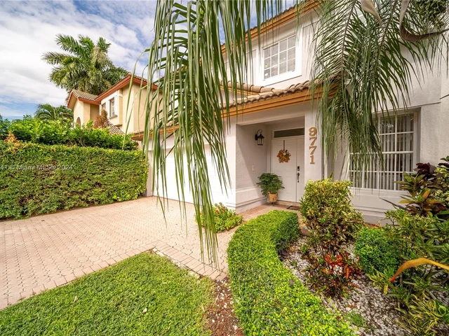 9771 NW 29th St, Doral FL 33172