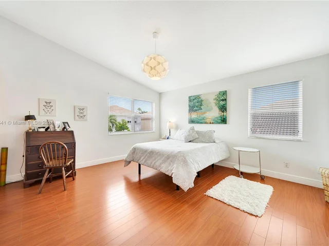 9771 NW 29th St, Doral FL 33172