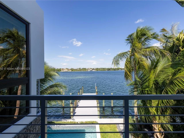 1311 Stillwater Dr # 1311, Miami Beach FL 33141