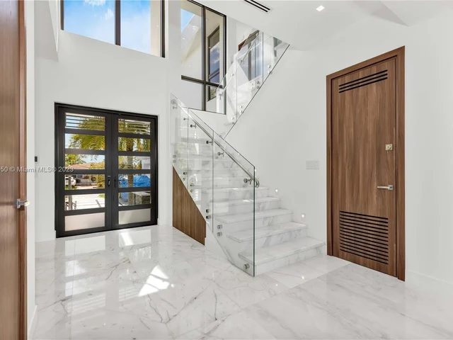 1311 Stillwater Dr # 1311, Miami Beach FL 33141