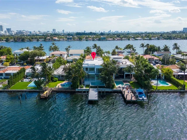 1311 Stillwater Dr # 1311, Miami Beach FL 33141