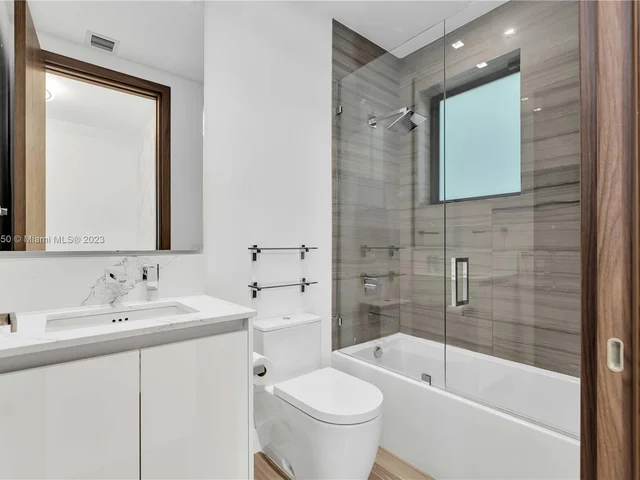 1311 Stillwater Dr # 1311, Miami Beach FL 33141