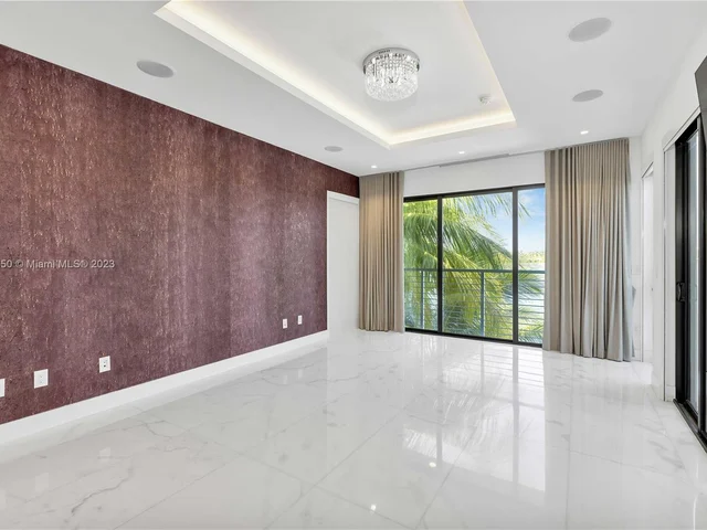 1311 Stillwater Dr # 1311, Miami Beach FL 33141