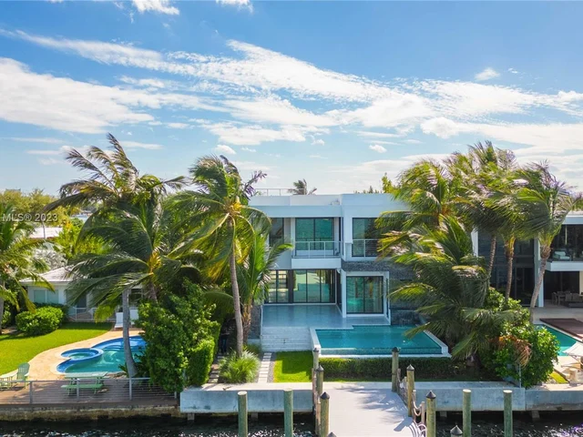 1311 Stillwater Dr # 1311, Miami Beach FL 33141