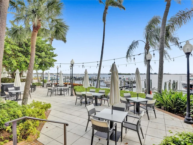 1000 Quayside Ter # 809, Miami FL 33138