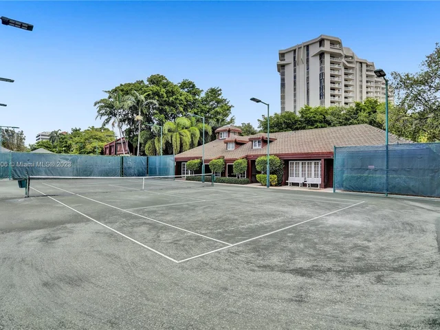 1000 Quayside Ter # 809, Miami FL 33138