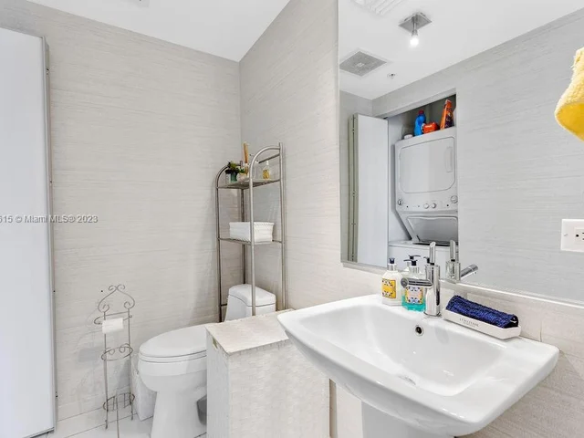 3470 E Coast Ave # H1711, Miami FL 33137