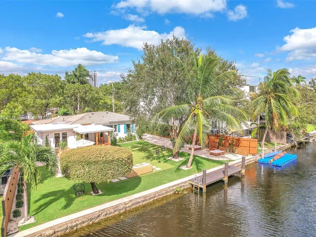 604 SW 11th Ct, Fort Lauderdale FL 33315