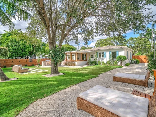 604 SW 11th Ct, Fort Lauderdale FL 33315