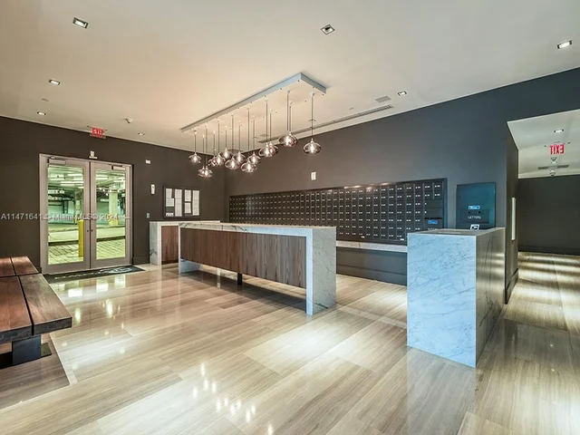 3470 E Coast Ave # H1601, Miami FL 33137