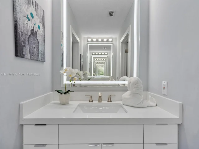 12547 SW 73rd Ter, Miami FL 33183