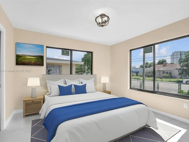 2265 NW 3rd St, Miami FL 33125