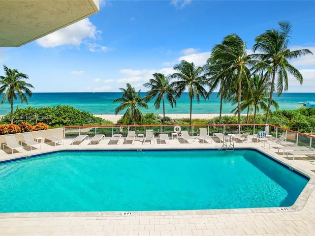 6767 Collins Ave # 1503, Miami Beach FL 33141