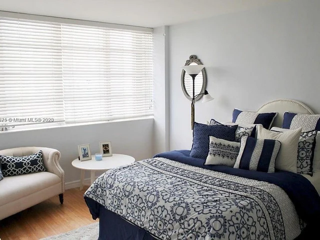 1408 Brickell Bay Dr # 1018, Miami FL 33131