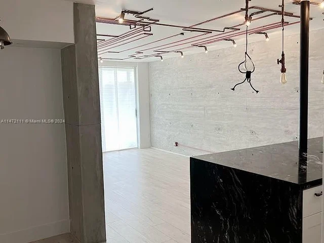 447 NE 195th St # 415, Miami FL 33179