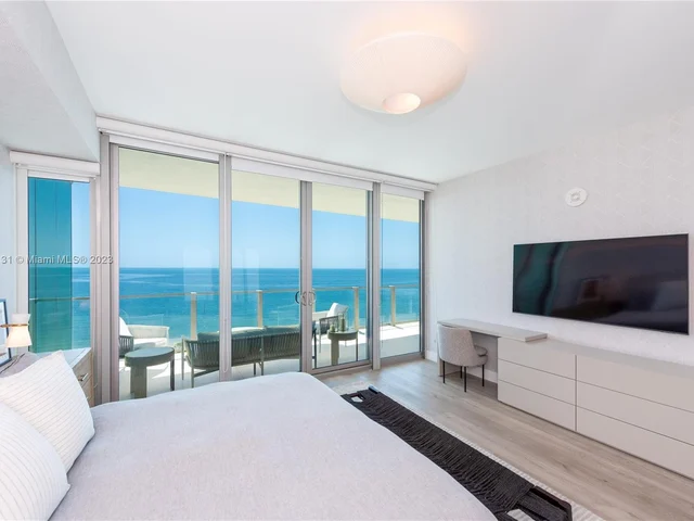 360 Ocean Dr # 904S, Key Biscayne FL 33149