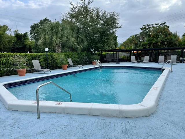 16851 NE 23rd Ave # 521, North Miami Beach FL 33160