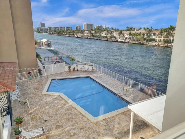 1400 S Ocean Dr # 406, Hollywood FL 33019