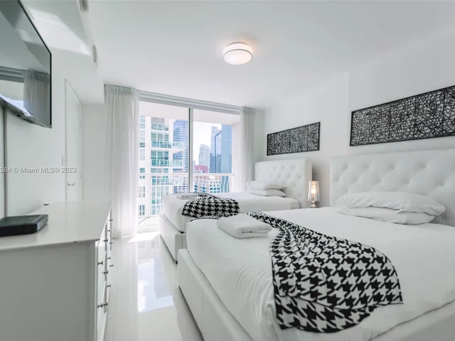 1200 Brickell Bay Dr. #2315, Miami FL 33131