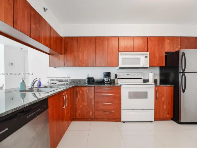 1200 Brickell Bay Dr. #2315, Miami FL 33131