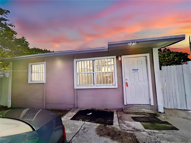 2719 NW 4th St, Pompano Beach FL 33069