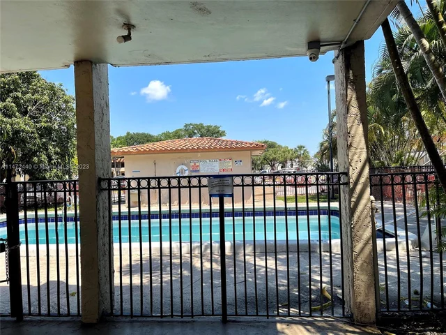 400 NW 65th Ave # 120, Margate FL 33063