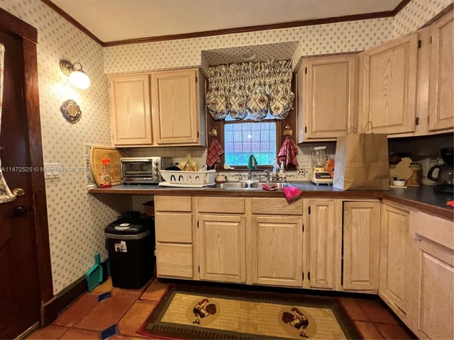 15850 SW 232nd St, Miami FL 33170