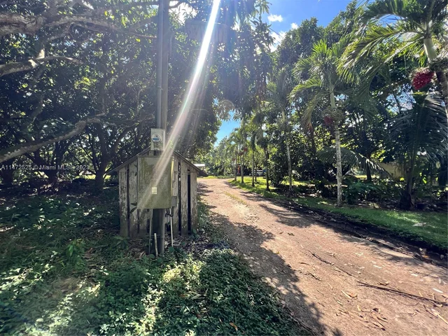 15850 SW 232nd St, Miami FL 33170