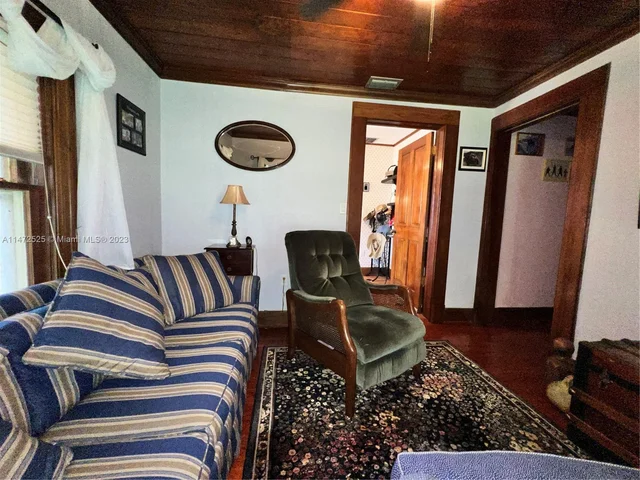 15850 SW 232nd St, Miami FL 33170