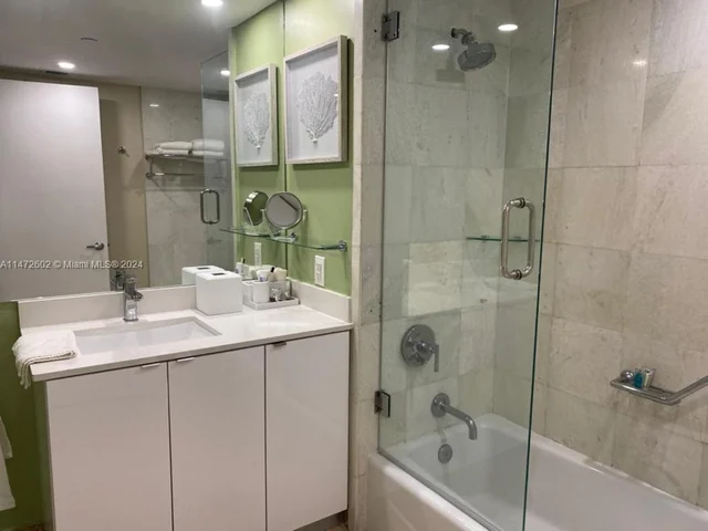 18683 Collins Ave # 2009, Sunny Isles Beach FL 33160