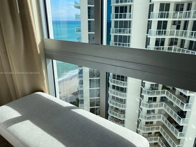18683 Collins Ave # 2009, Sunny Isles Beach FL 33160