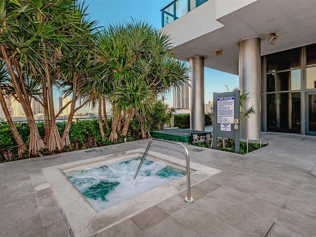 1600 NE 1st Ave # 3111, Miami FL 33132