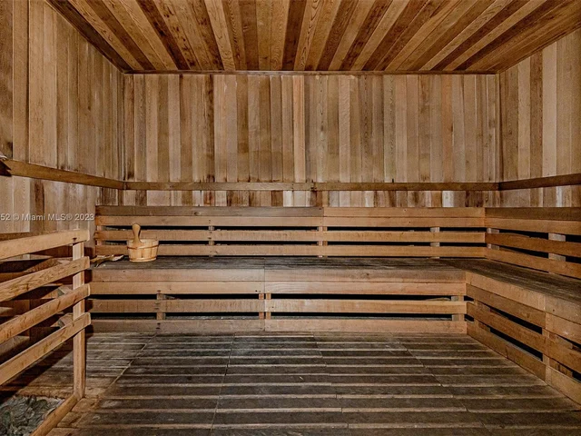 1600 NE 1st Ave # 3111, Miami FL 33132