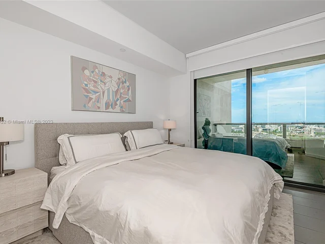 1600 NE 1st Ave # 3111, Miami FL 33132