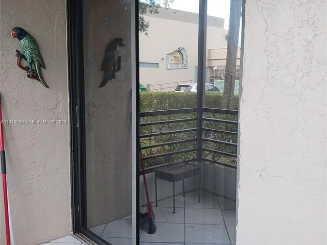 1100 Colony Point Cir # 101, Pembroke Pines FL 33026